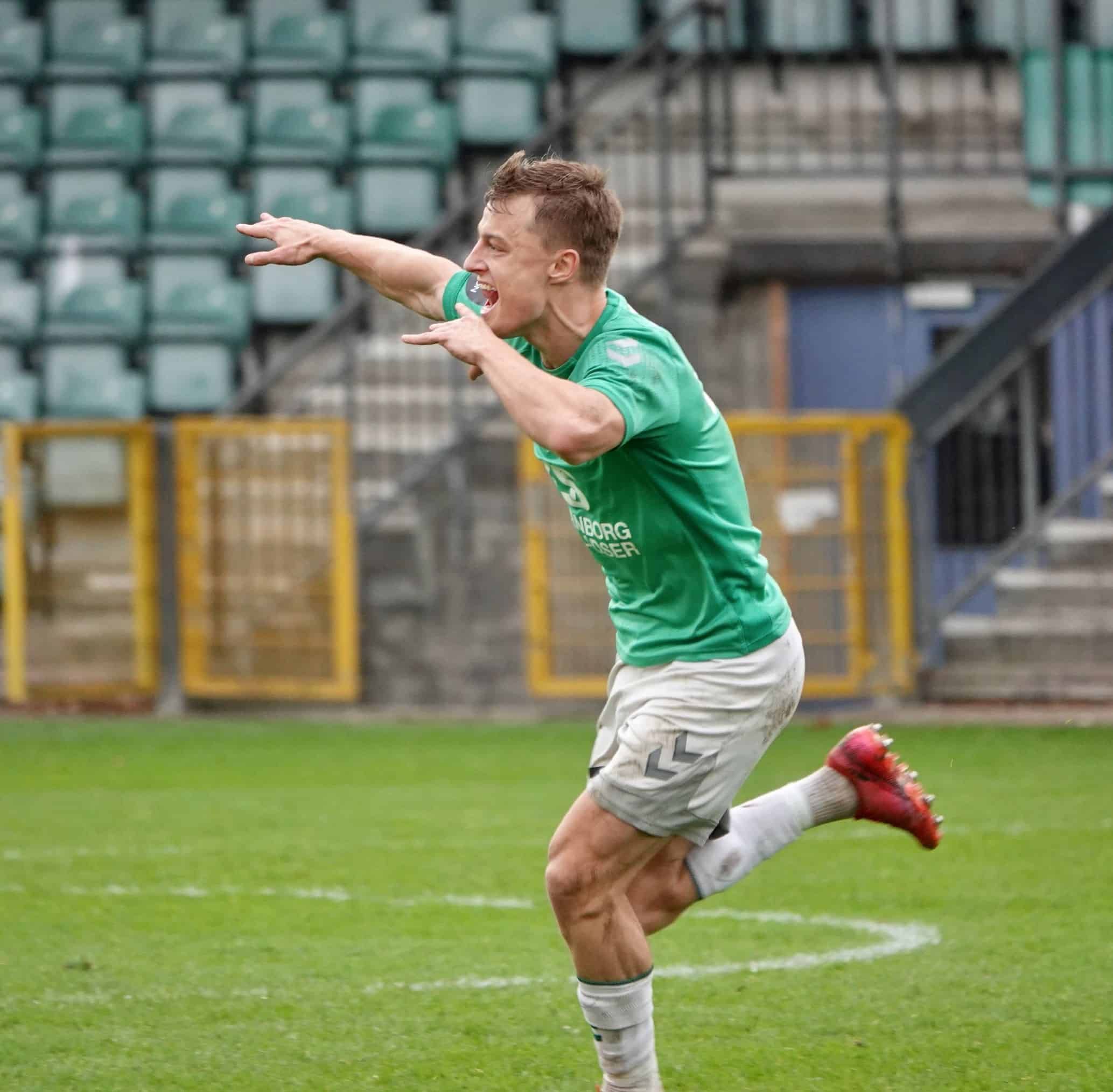 AB forlænger med topscoreren