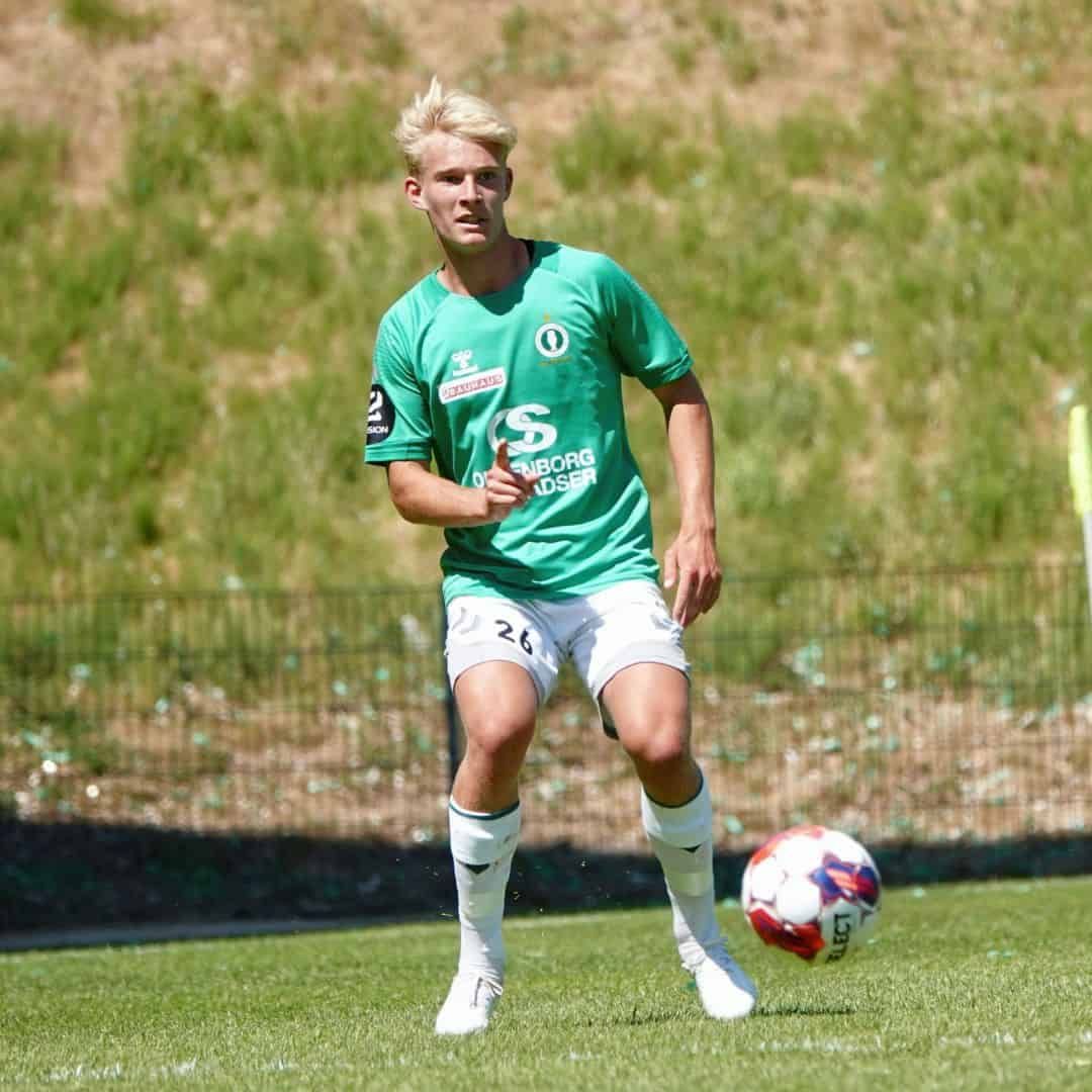 Defense talent extends contract