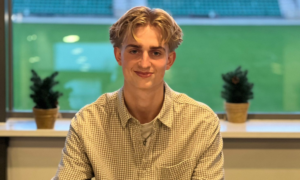 AB signs first professional contract with academy midfielder Alfred Horup