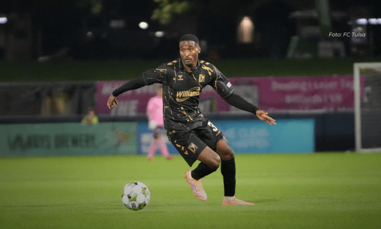 AB skriver kontrakt med venstre back Travian Sousa fra MLS-klubben Seattle Sounders